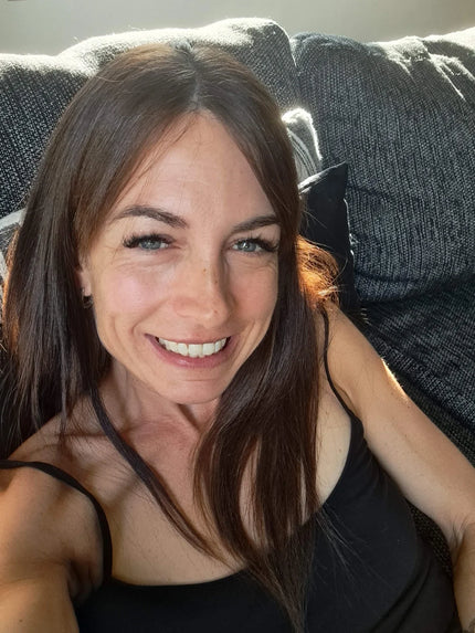 files/35f-year-old-mom-feeling-great-this-hump-day-v0-k5op1bmydn4b1_1_430x_31a86e1d-ed26-4896-a52b-718419146fc5.jpg